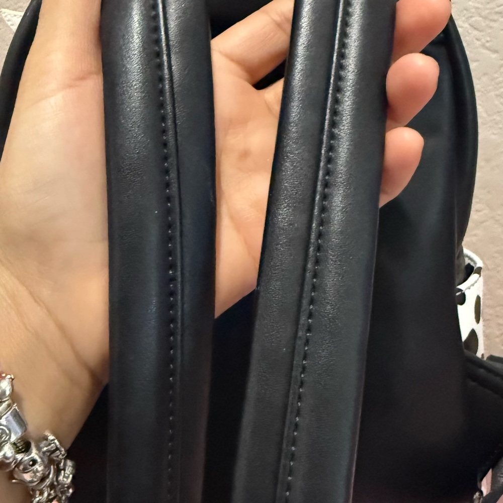 Disney loungefly cruella de vill mini backpack - Picture 5 of 10